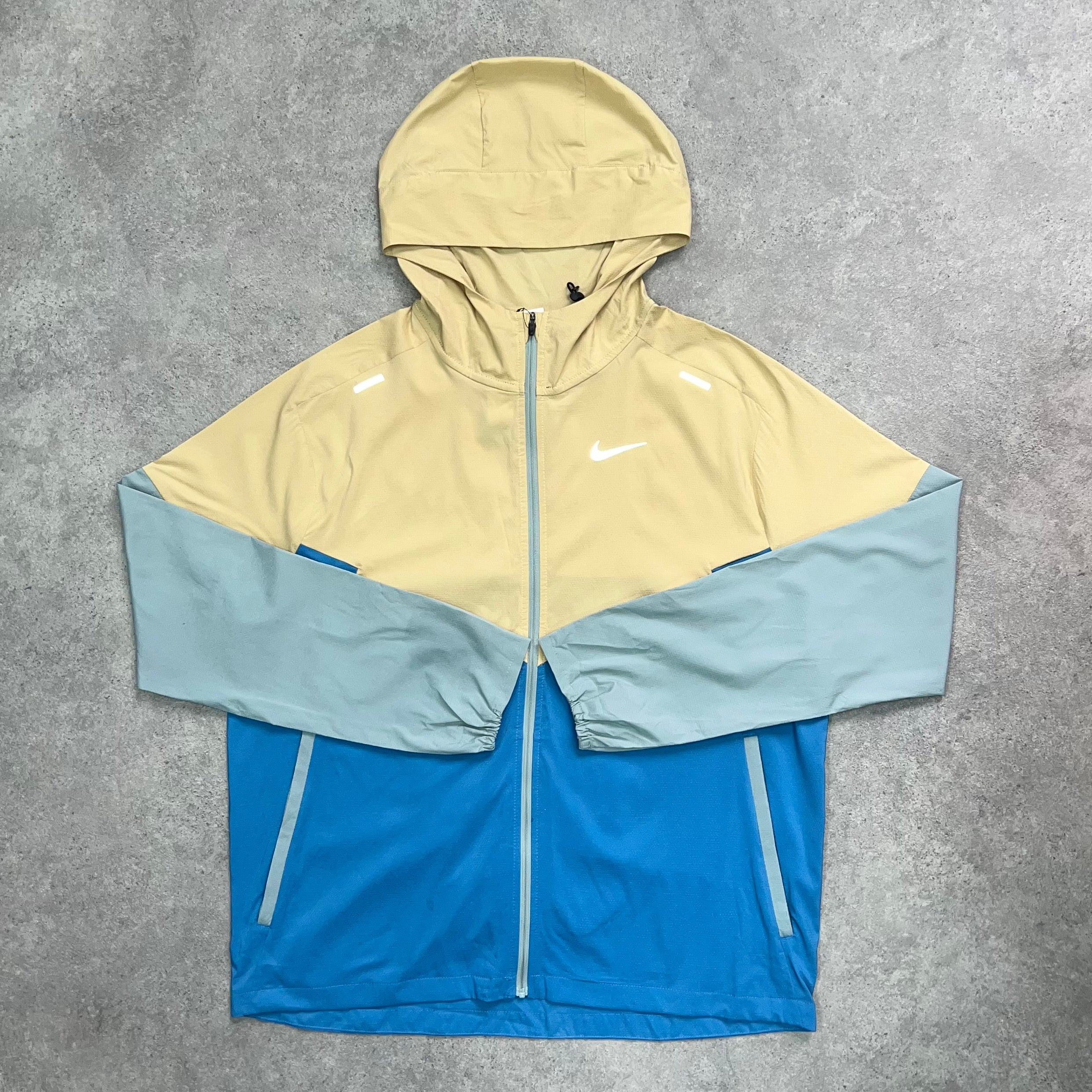 Nike UV Repel Windrunner - Biege