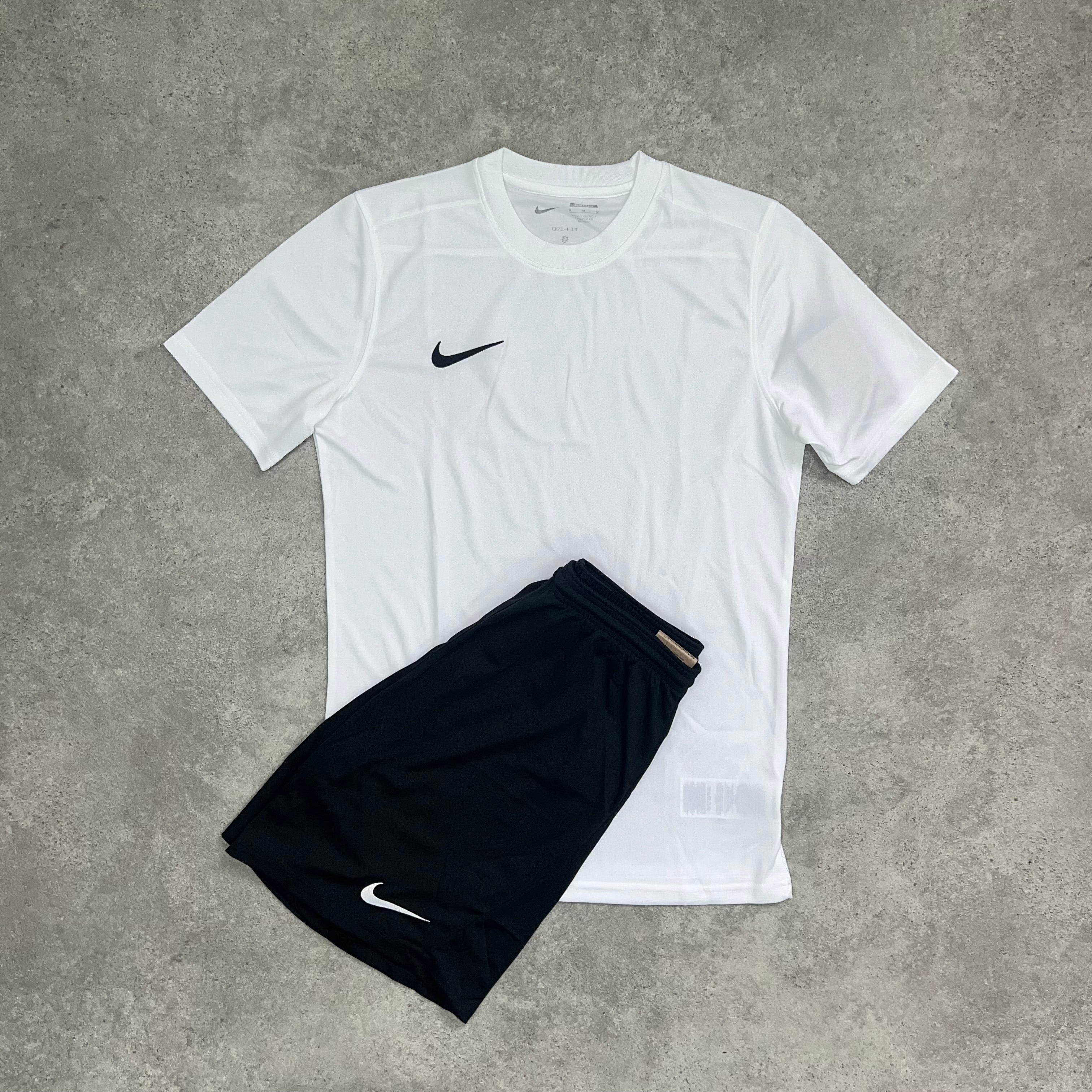 Nike Dri-Fit Set - White/Black