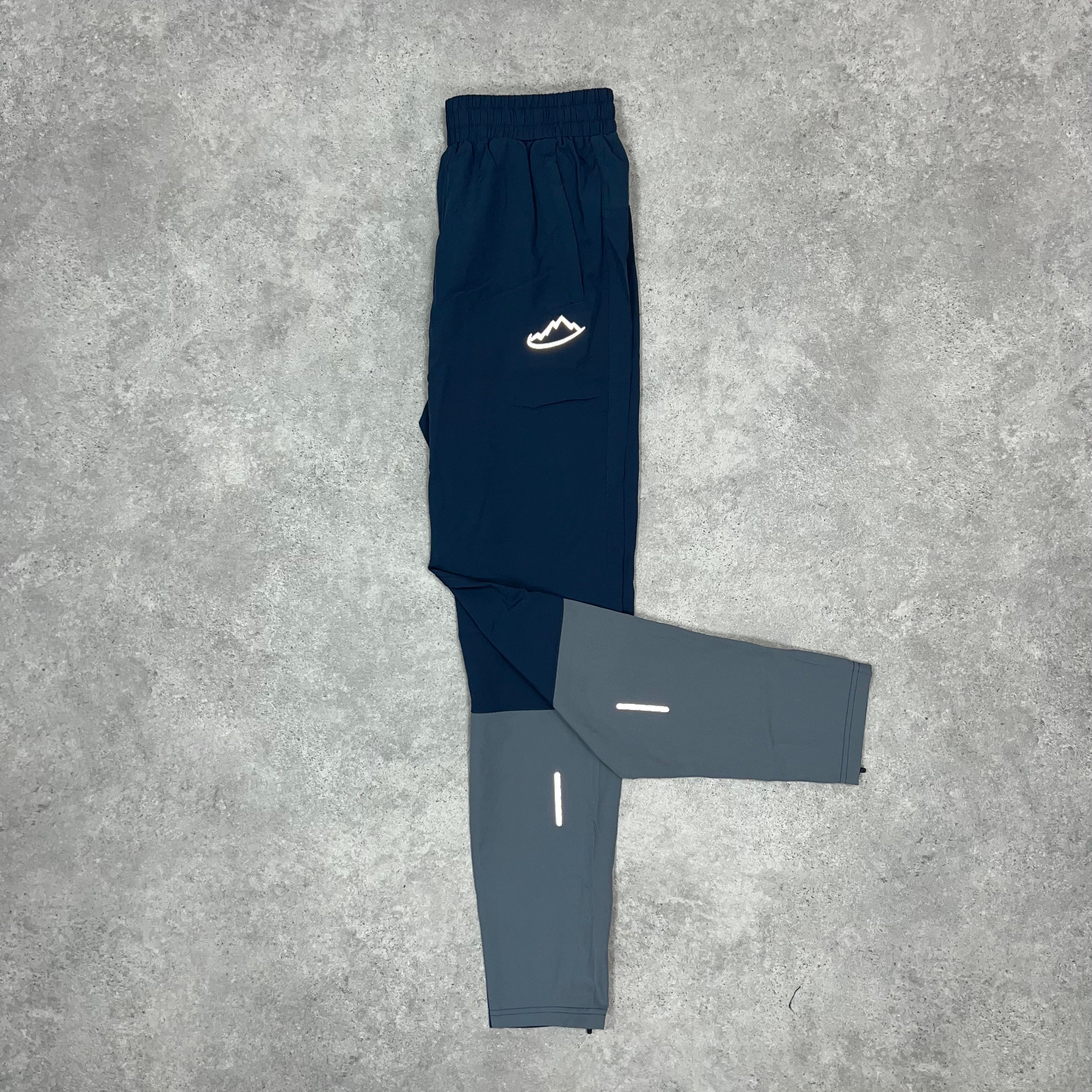 Adapt To Running 2.0 Pants - Navy/Grey