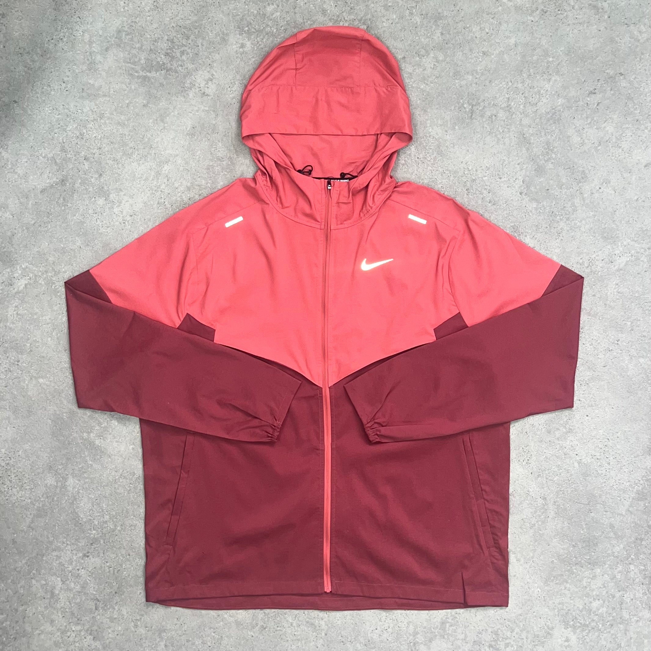 Nike UV Windrunner - Adobe