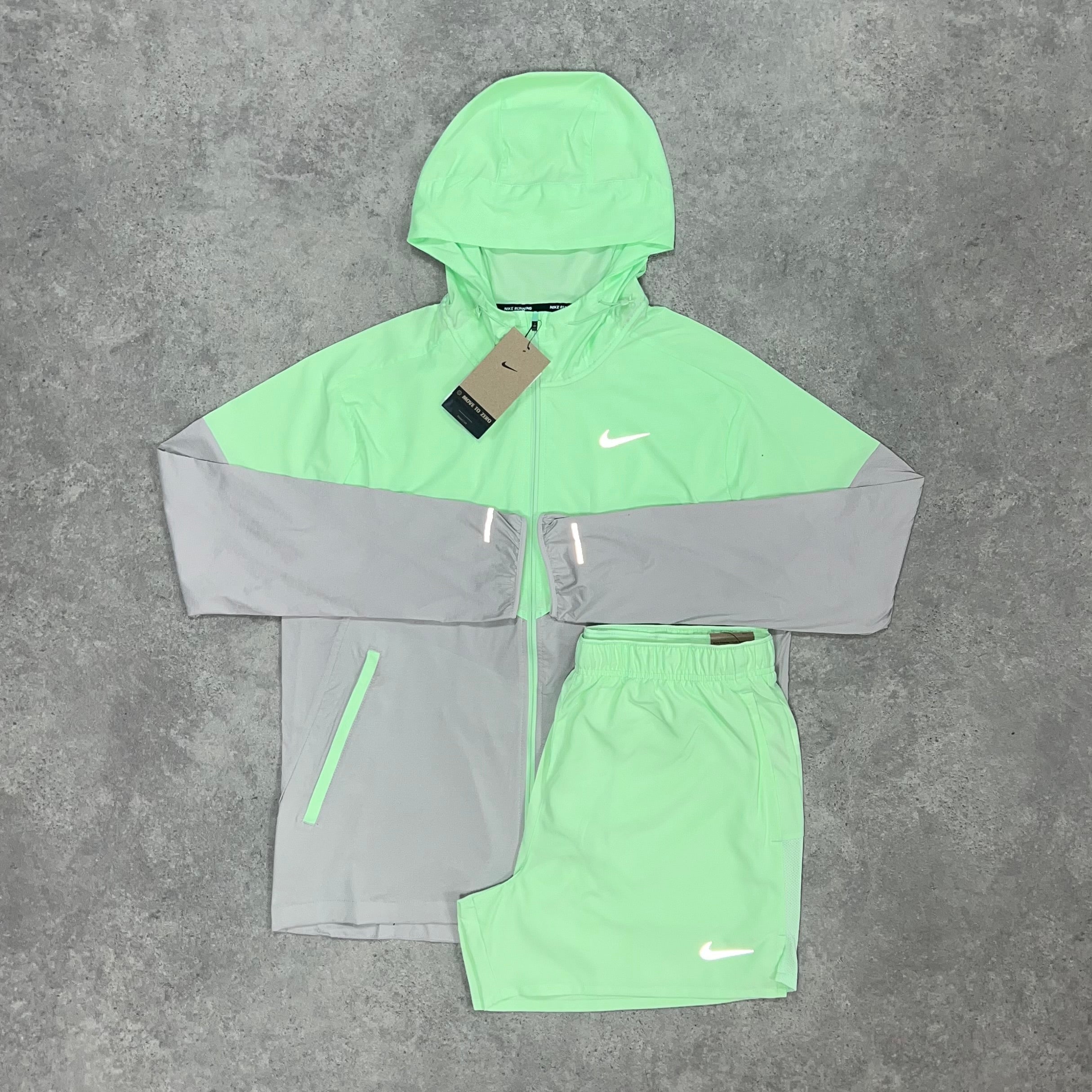 Nike UV Windrunner Set - Vapour Green